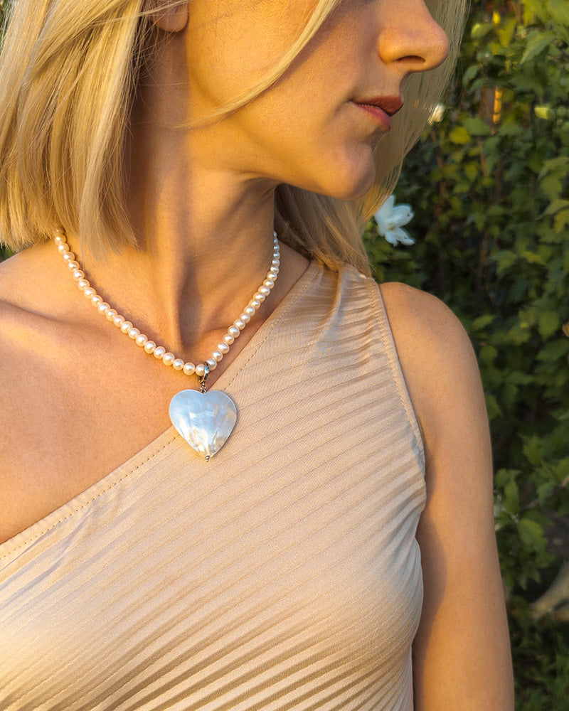 Ti Amo Pearls - colier cu pandantiv detasabil inima sidef, perle naturale, argint 925