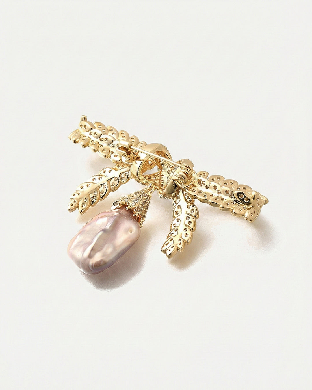 Infinite Charm - Brosa Statement, Funda, Perla Naturala, Cristale