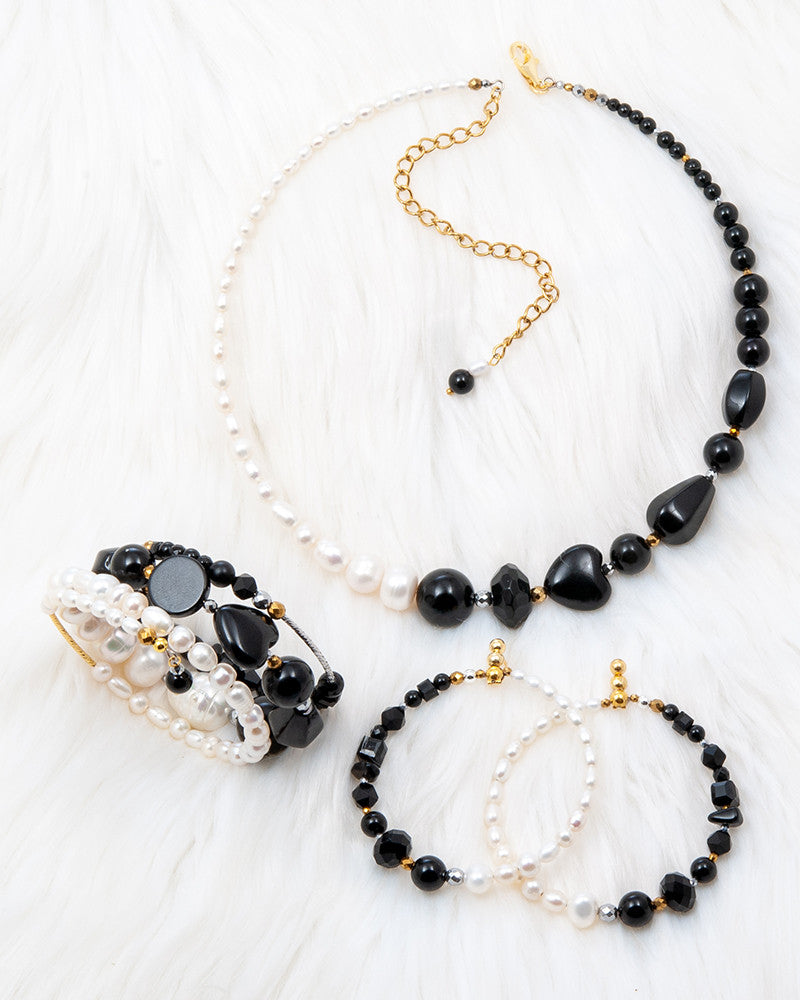 cercei rotunzi, perle naturale, pietre semipretioase, onix, hematit, cristale, alb, hoops