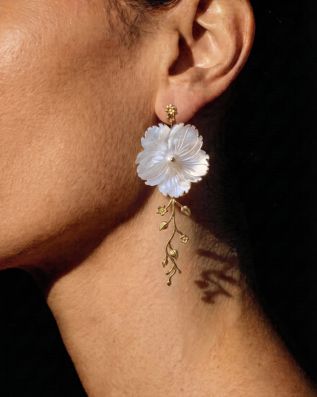 White Secret - Cercei Floare Sidef, Perle Naturale
