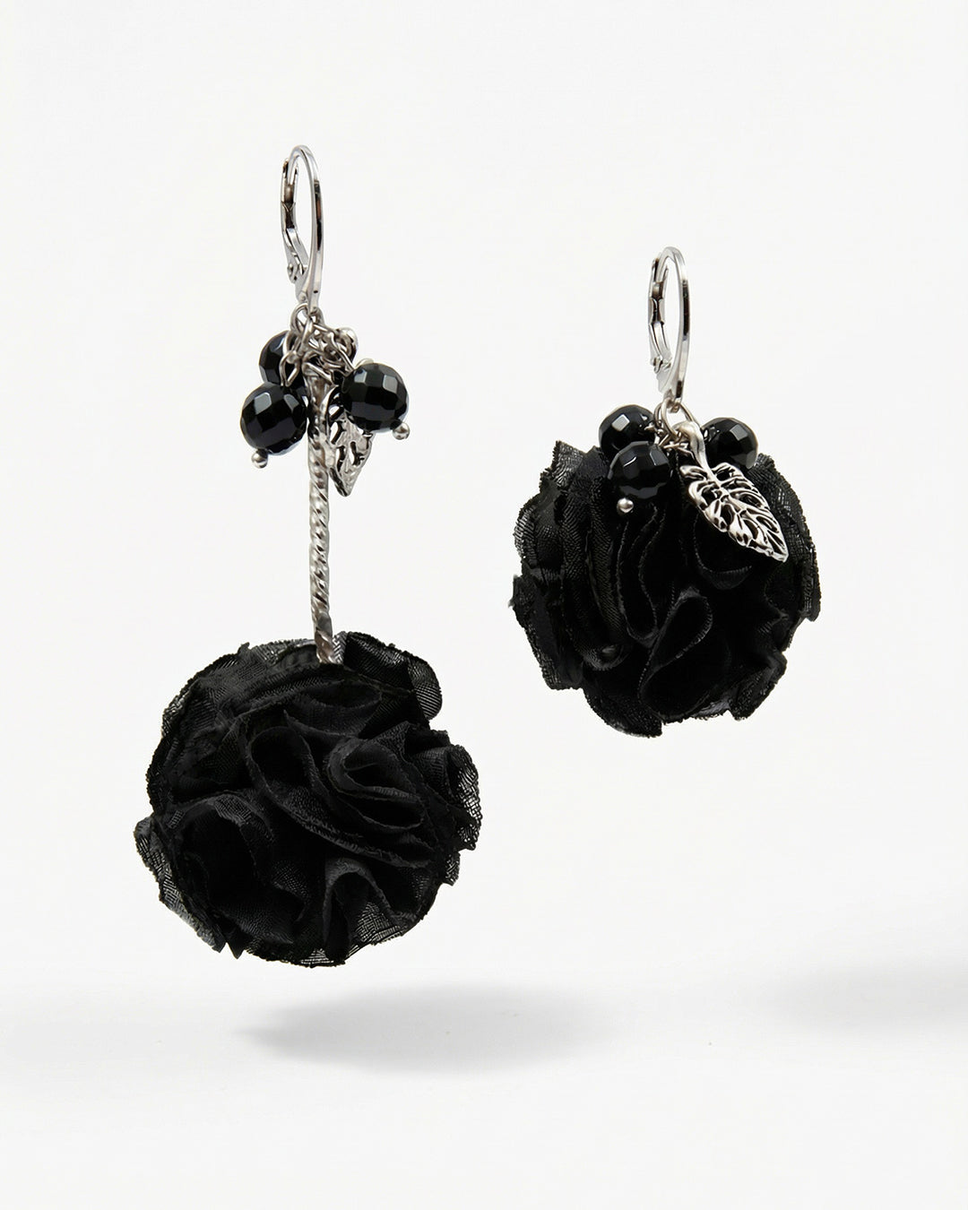 Dark Pom Pom - Cercei Florali, Pietre Onix