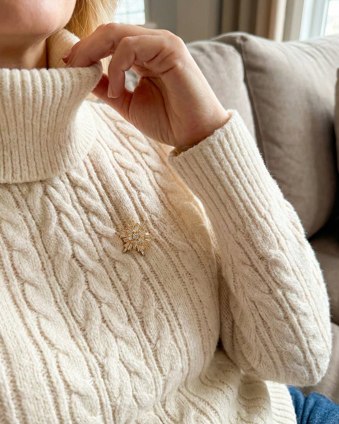 Gold Tiny Frost Star - Brosa Fulg de Nea Zirconia