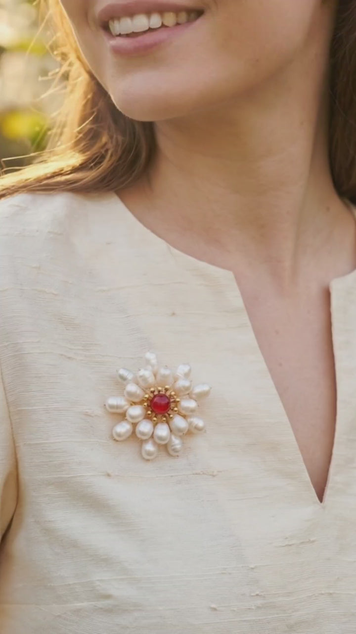 Pearly Fireworks - Brosa Statement, Piatra Carneol, Perle Naturale