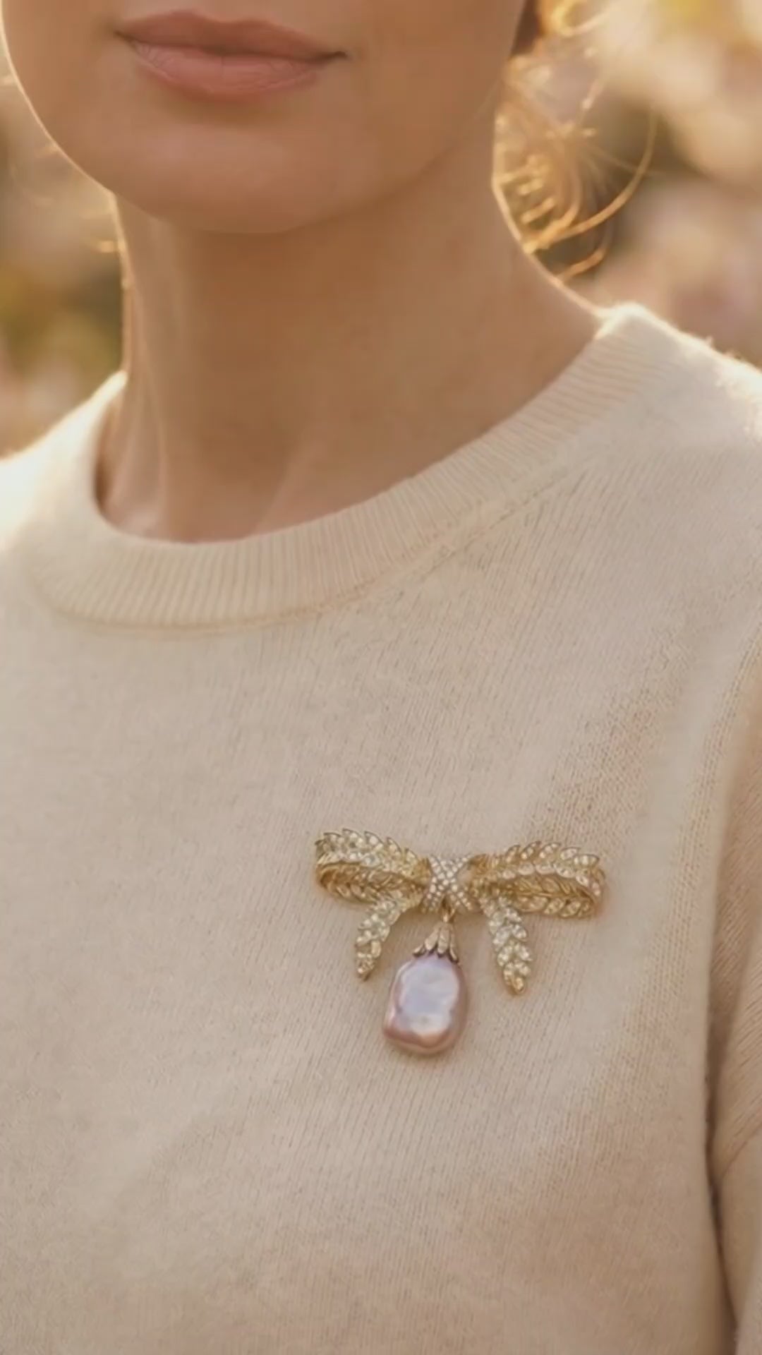 Infinite Charm - Brosa Statement, Funda, Perla Naturala, Cristale