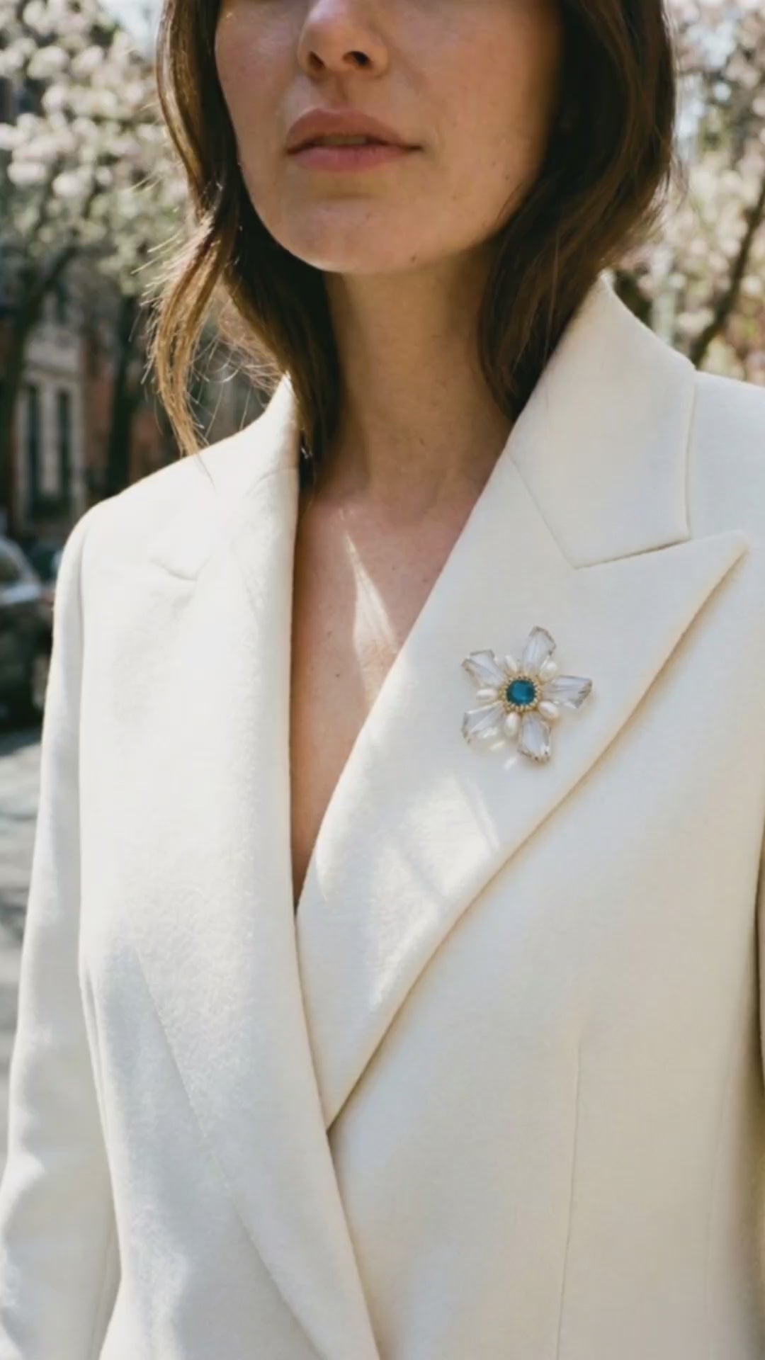 Crystal Murmur - Brosa Statement, Florala, Perle Naturale, Cristale